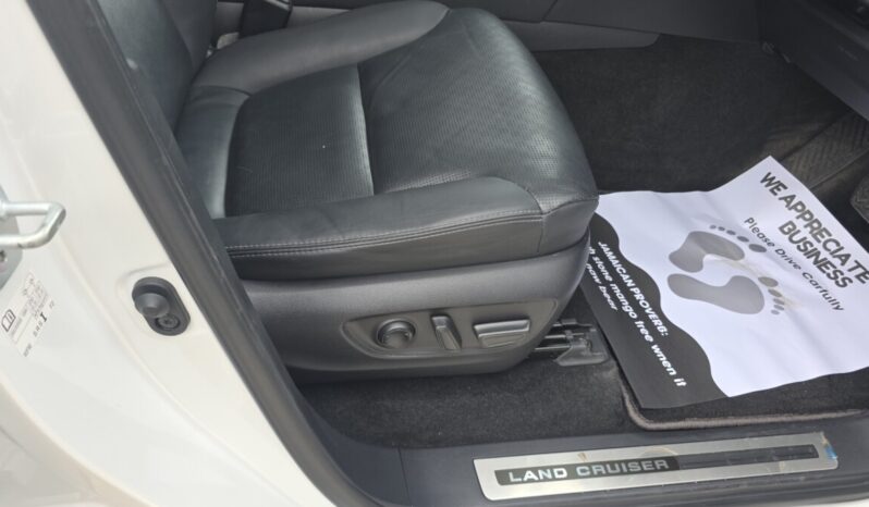 
								2023 Toyota Land Cruiser LC300 ZX (Modellista Package) full									